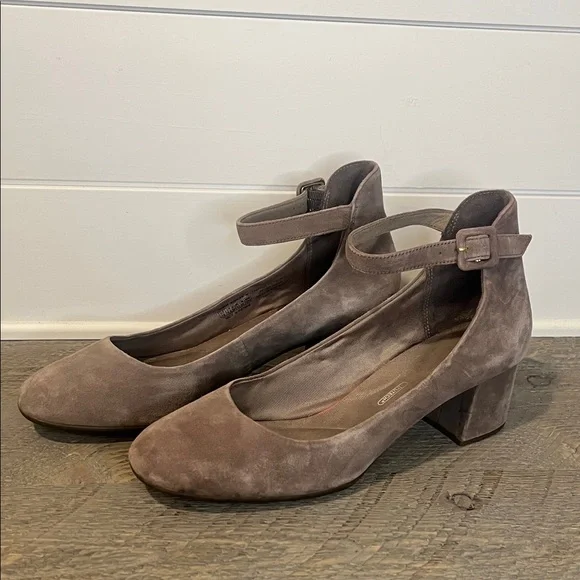 ROCKPORT Taupe suede/nubuck Novalie ankle strap pump. Comfort brand! Size 10 - Picture 2 of 8